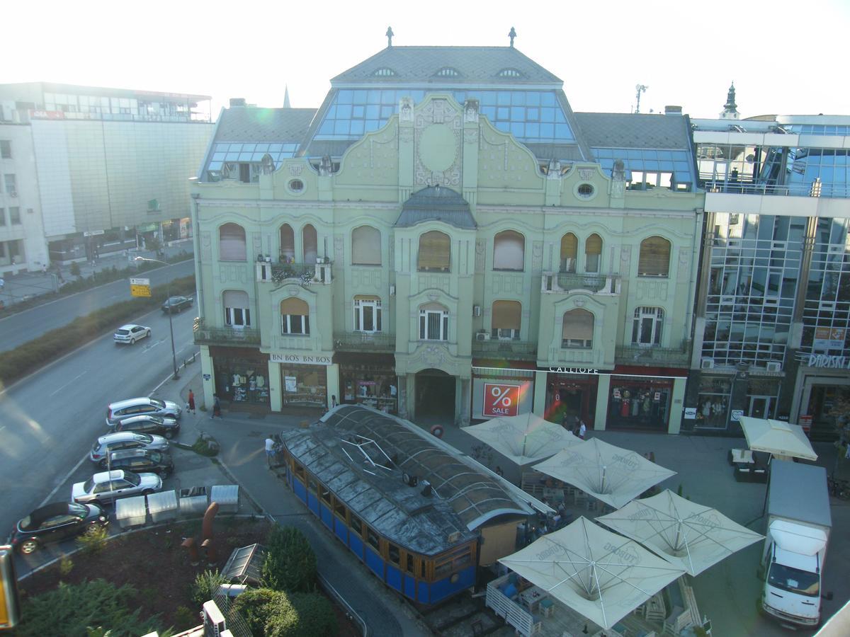 Hostel Nomad Нови Сад Екстериор снимка