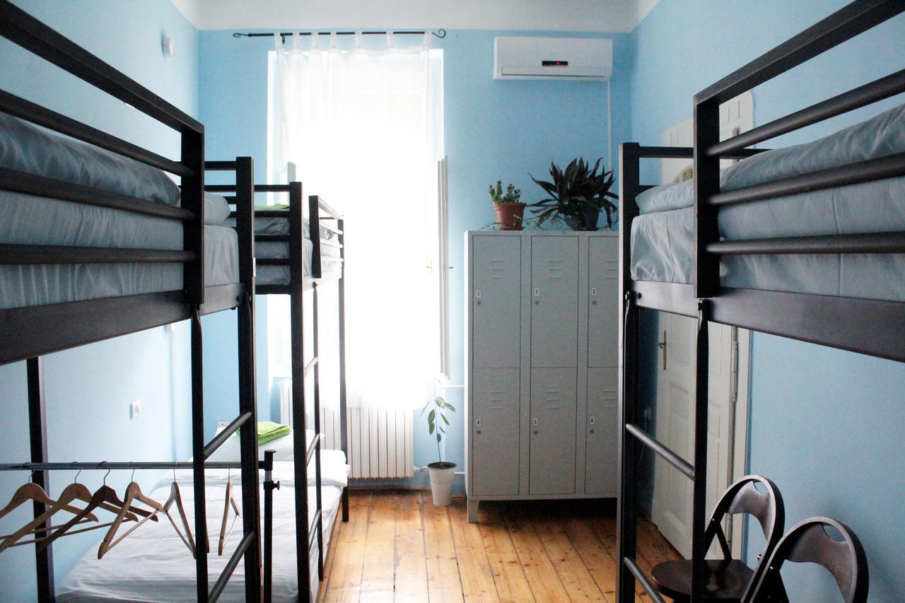 Hostel Nomad Нови Сад Екстериор снимка