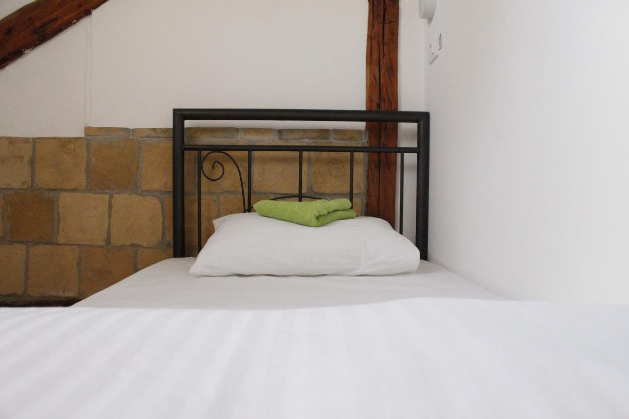 Hostel Nomad Нови Сад Екстериор снимка